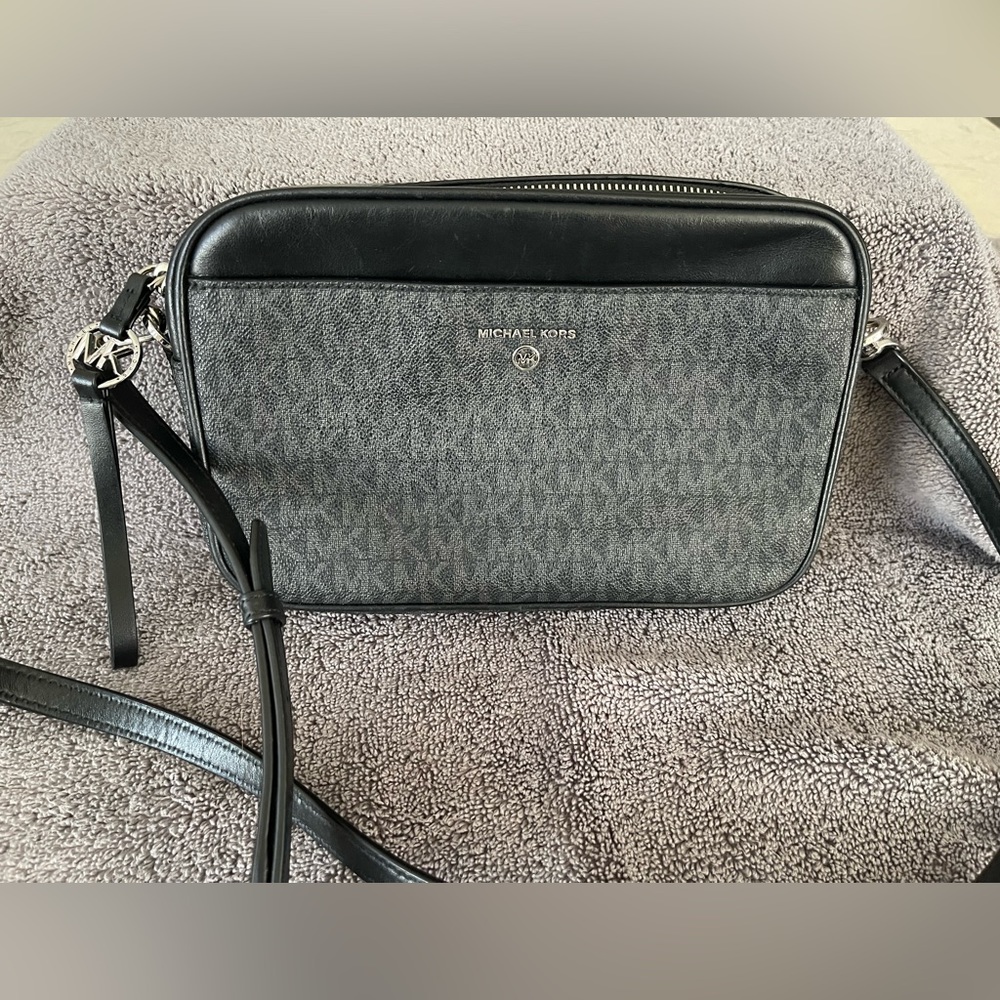 Michael Kors small crossbody